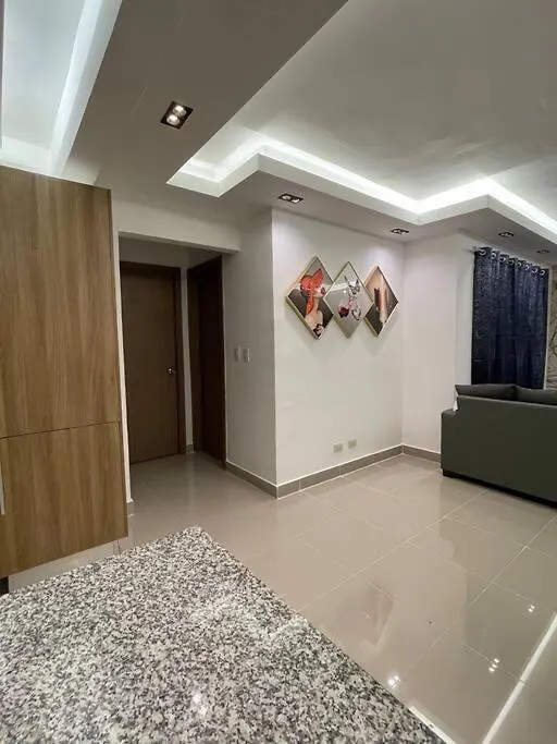 公寓 圣地亚哥洛斯卡巴Mountain View Cibao公寓